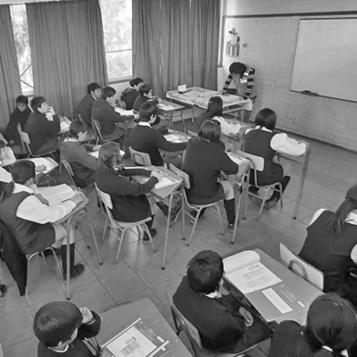 Fortalece gestión y administración de la educación pública